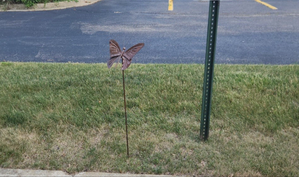 Beautiful Spinning Butterfly Garden Stake