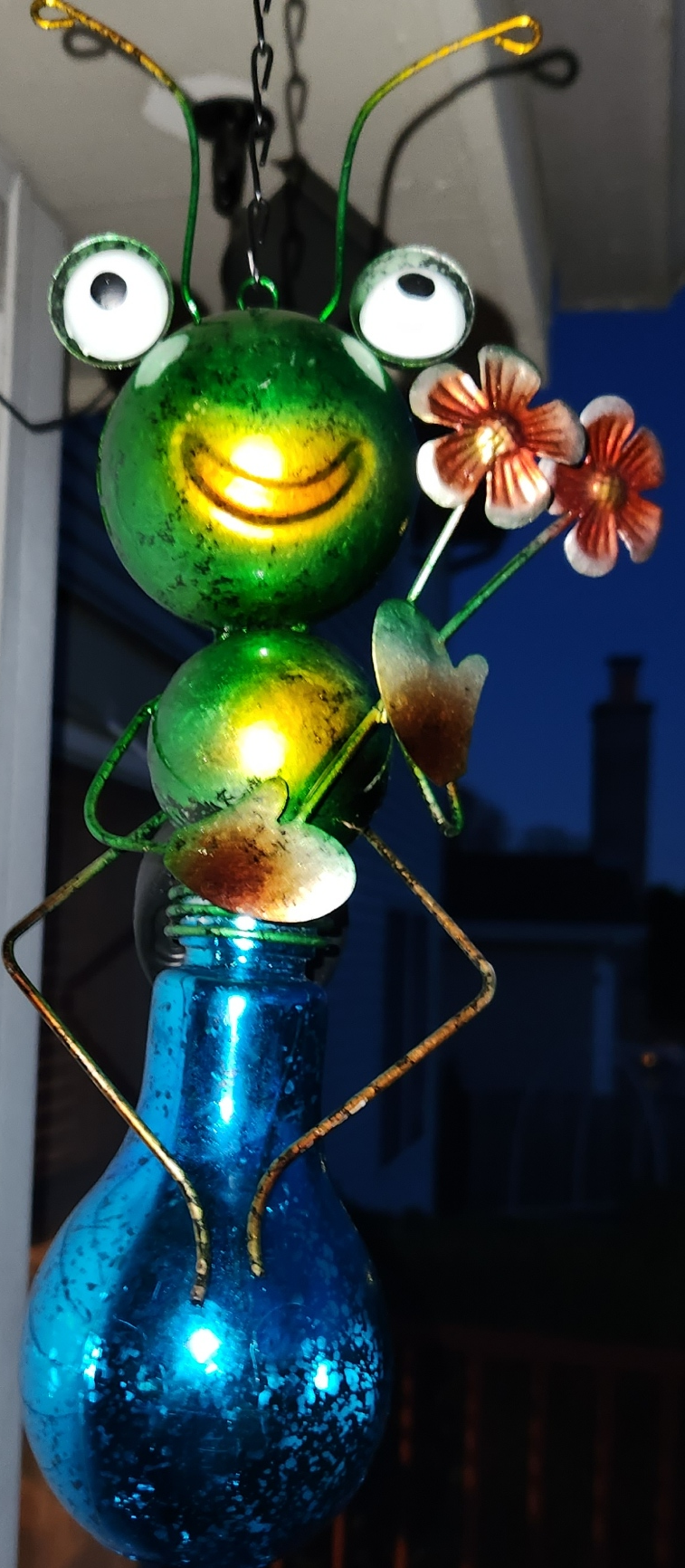 NEW REGAL ART & GIFT SOLAR LANTERN DRAGONFLY  OUTDOOR YARD GARDEN DECOR 12539