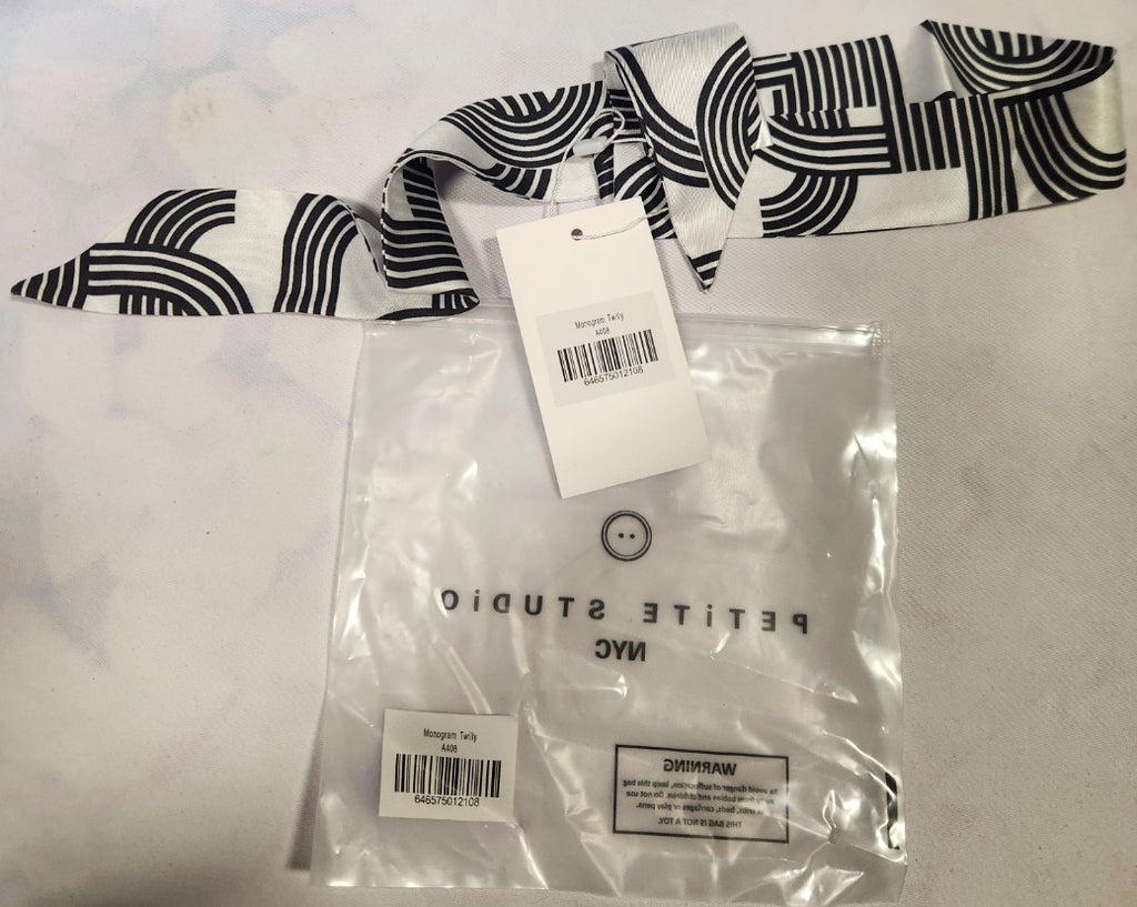 Monogram Twilly Black and White