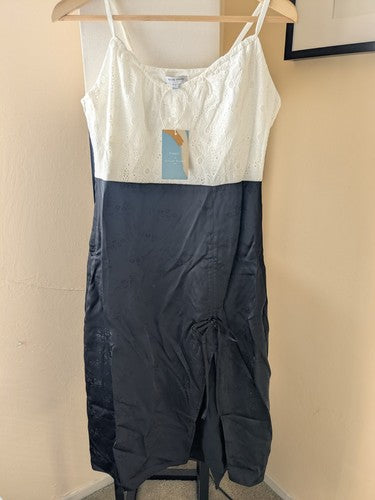 Petite Studio Faye Dress Black-White